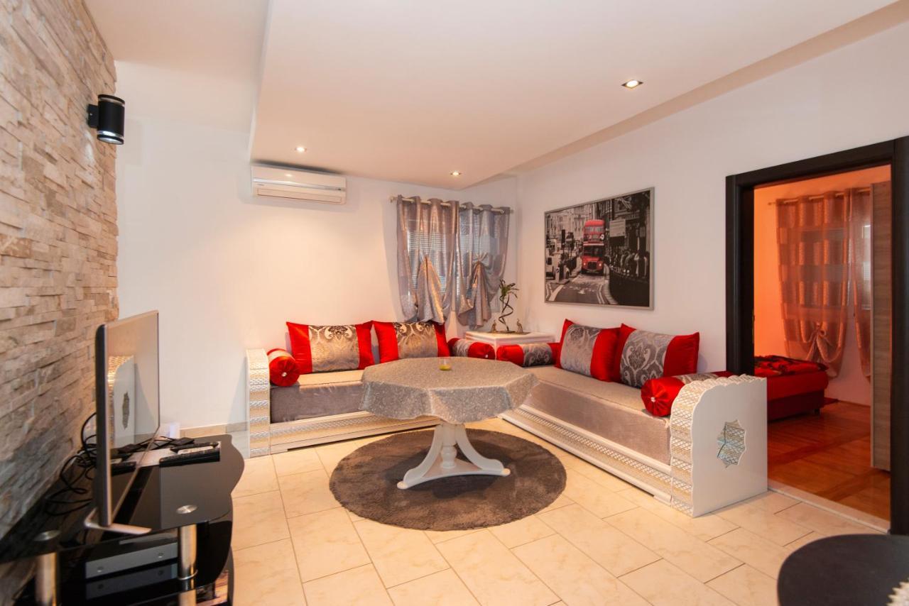 Sea Star Apartment Tivat Dış mekan fotoğraf
