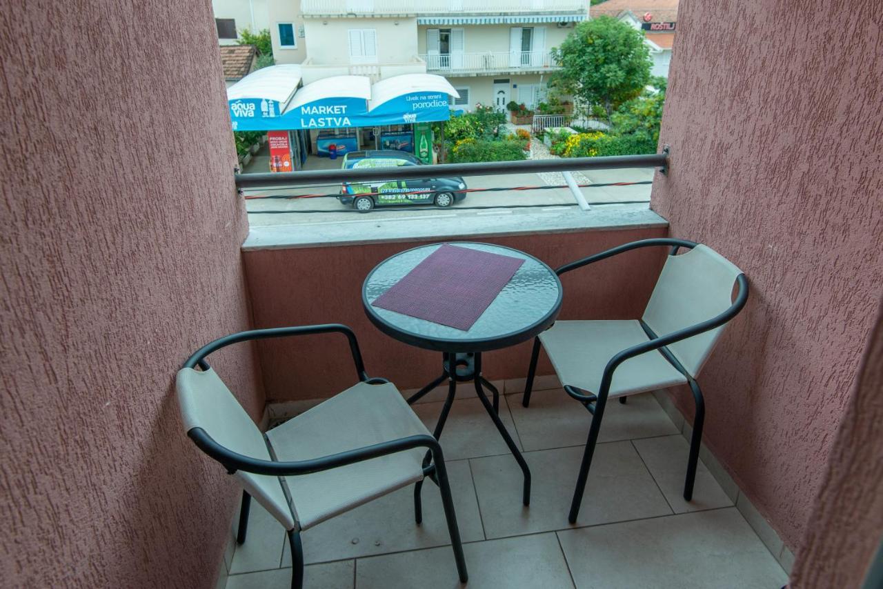 Sea Star Apartment Tivat Dış mekan fotoğraf