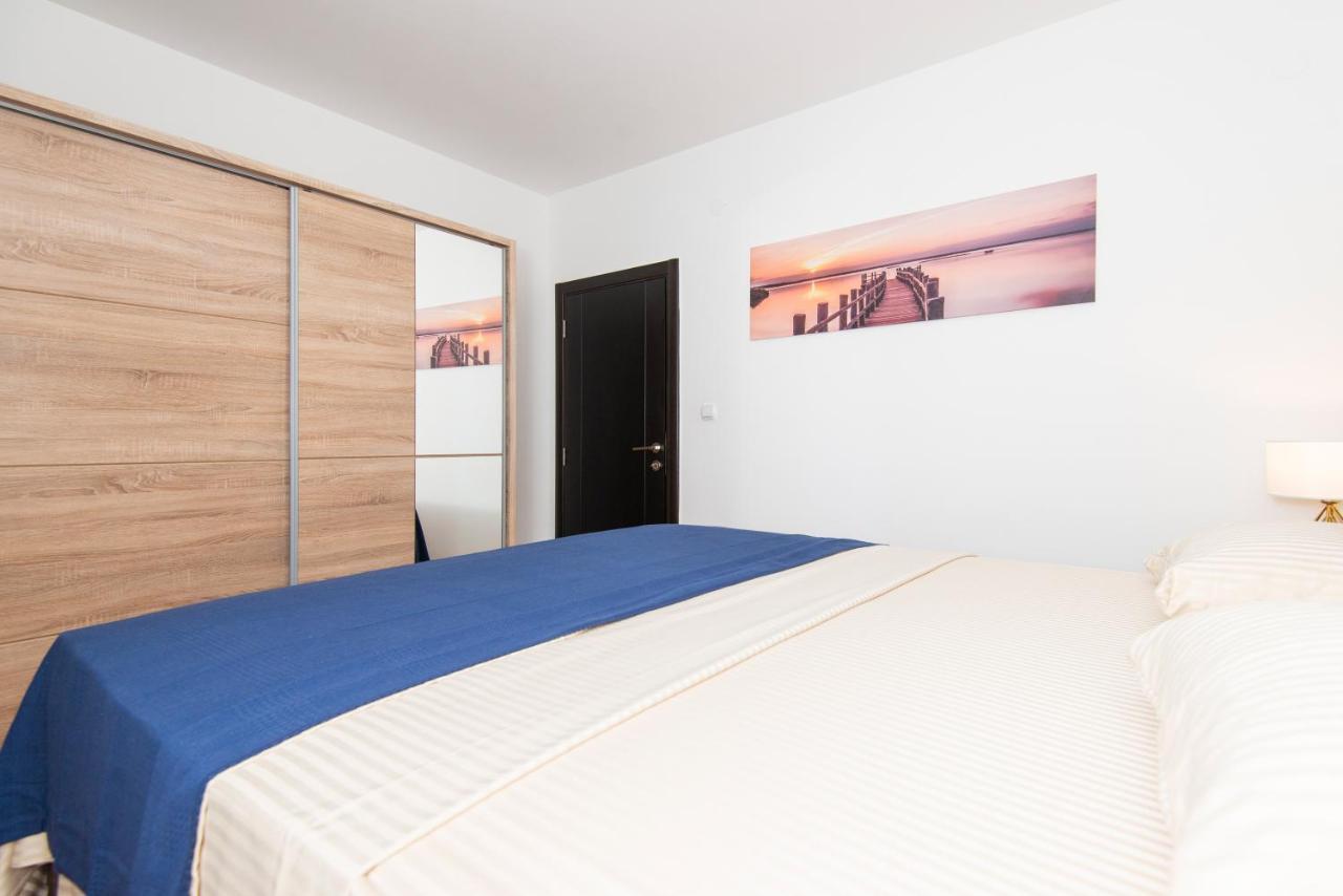 Sea Star Apartment Tivat Dış mekan fotoğraf