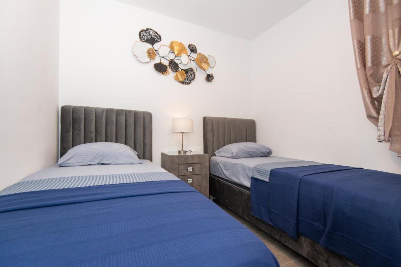 Sea Star Apartment Tivat Dış mekan fotoğraf